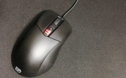 「ダーマポイント DPTM39RC / DPTM39DS」レビュー。”参七の正統進化版”は紛れもなく現代ゲーマー向けのゲーミングマウスだ