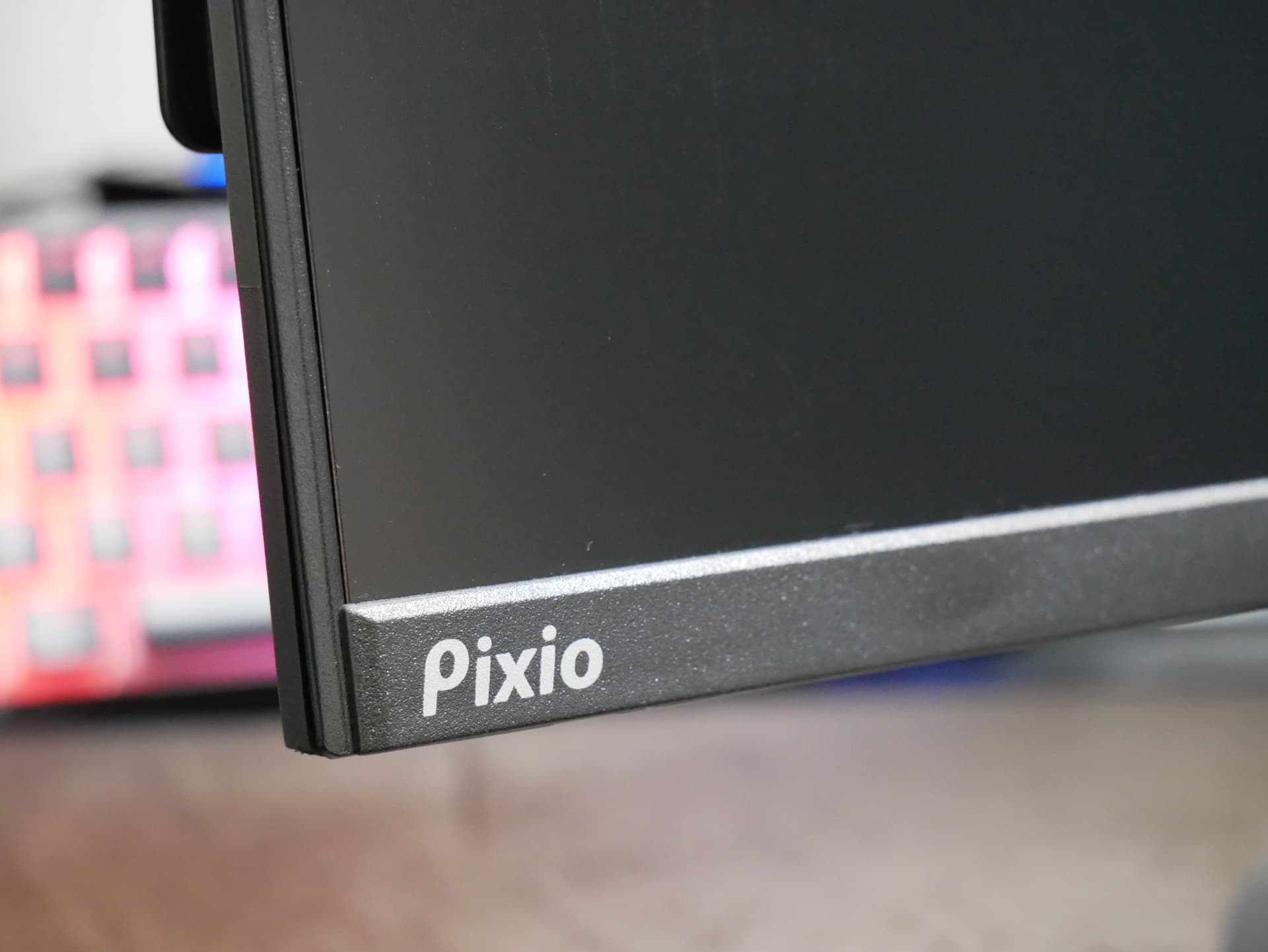「Pixio PX242」レビュー。ベゼルレスでマルチディスプレイ環境に最適なIPSゲーミングモニター