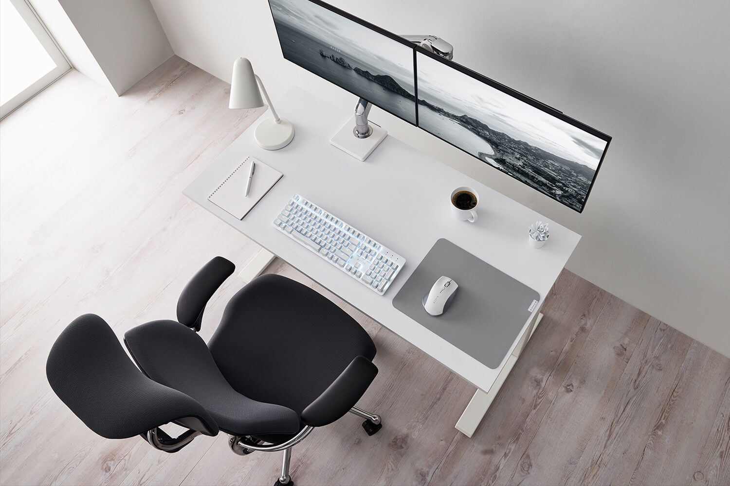 Razer、オフィス家具ブランドHumanscaleとコラボした無線マウス「Razer Pro Click」とキーボード、マウスパッドを発表