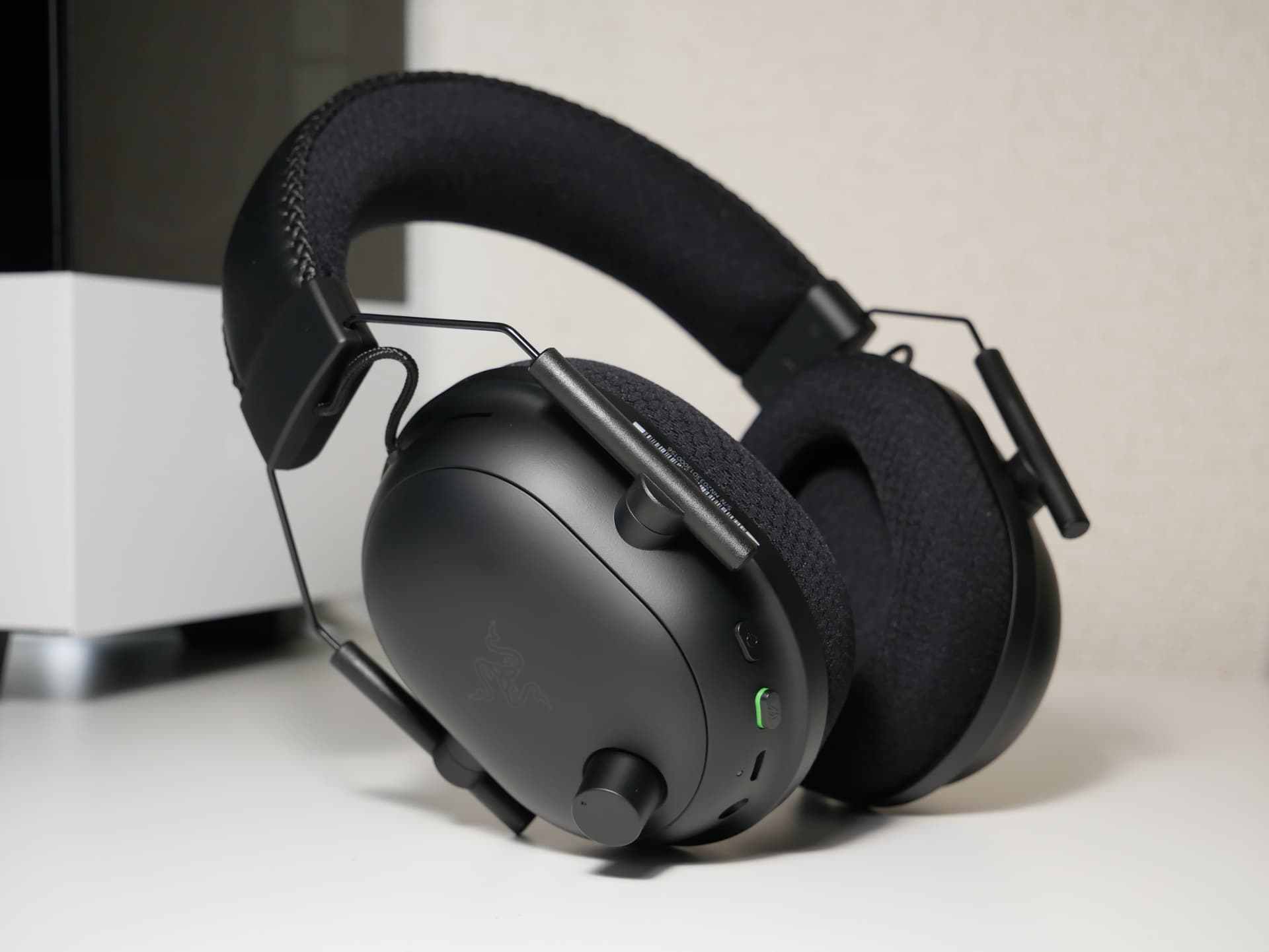 Razer BlackShark V2 Pro」レビュー。バランスが取れた”失敗しづらい