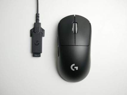 「Logicool G Pro X Superlight」レビュー。シンプルな形状の最軽量ワイヤレスマウス
