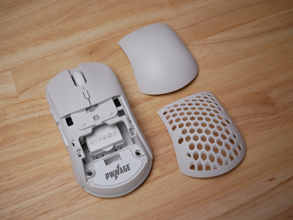 「Pwnage Ultra Custom Wireless Symm」レビュー。カスタマイズ要素を盛り込んだS2クローン形状のワイヤレスマウス