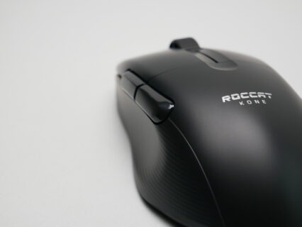 「ROCCAT Kone Pro Air」レビュー。ユニークなエルゴノミクス形状のワイヤレスマウス