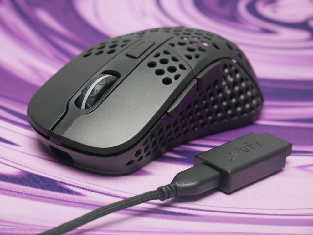 「Xtrfy M4 Wireless」レビュー。グリップの自由度が高いエルゴノミクス形状のワイヤレスマウス