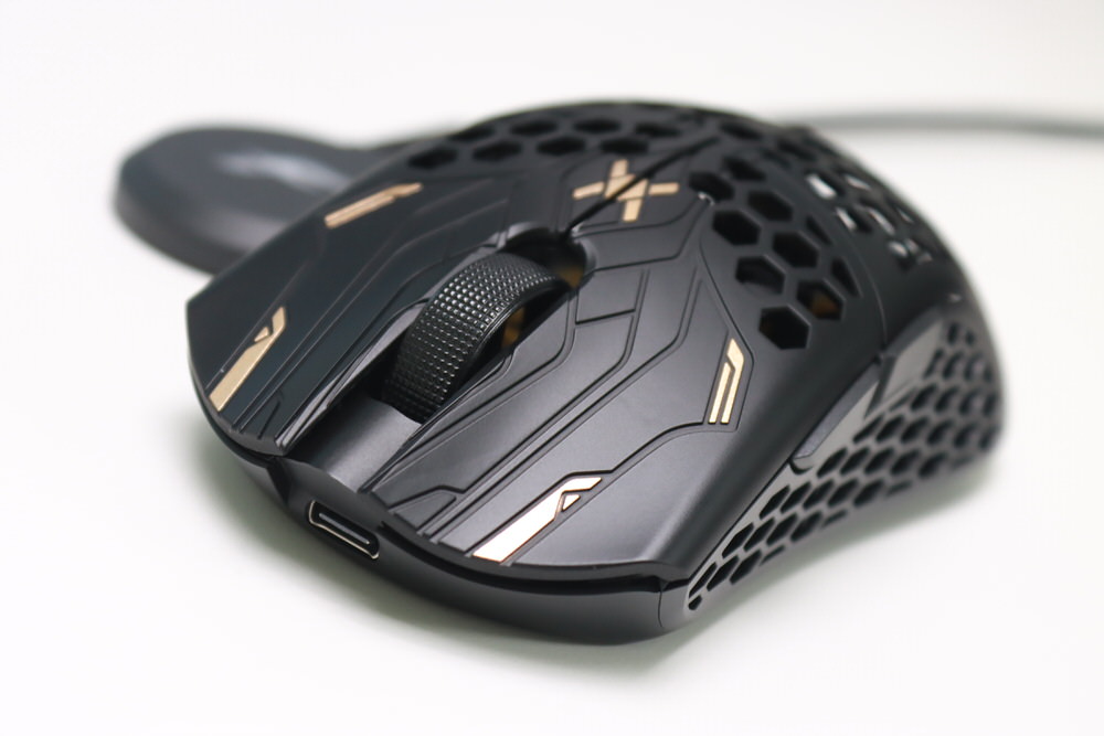 Finalmouse Ultralight X Lion レビュー | DPQP