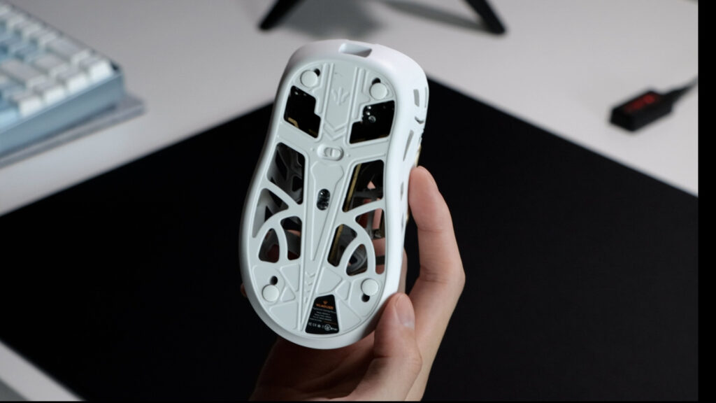 WLMOUSE Sword X レビュー – DPQP | ゲーミングデバイスの総合情報サイト 